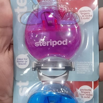 Steripod Clip-On Razor Protector Pink & Blue Beauty