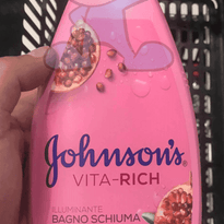 Johnsons Vita Rich Illuminator Body Wash 750Ml Beauty